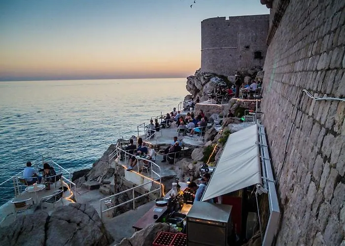 Maru Dubrovnik