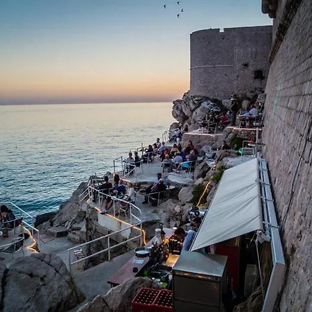Maru Dubrovnik