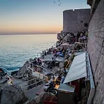 Maru Dubrovnik